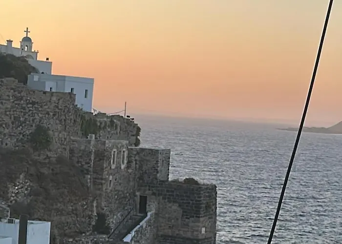 Nisyrian Memories- Traditional Wood & Stone House * Mandrákion