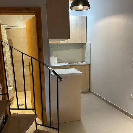 Nisyrian Memories- Traditional Wood & Stone House Apartment Mandraki (Nisyros)
